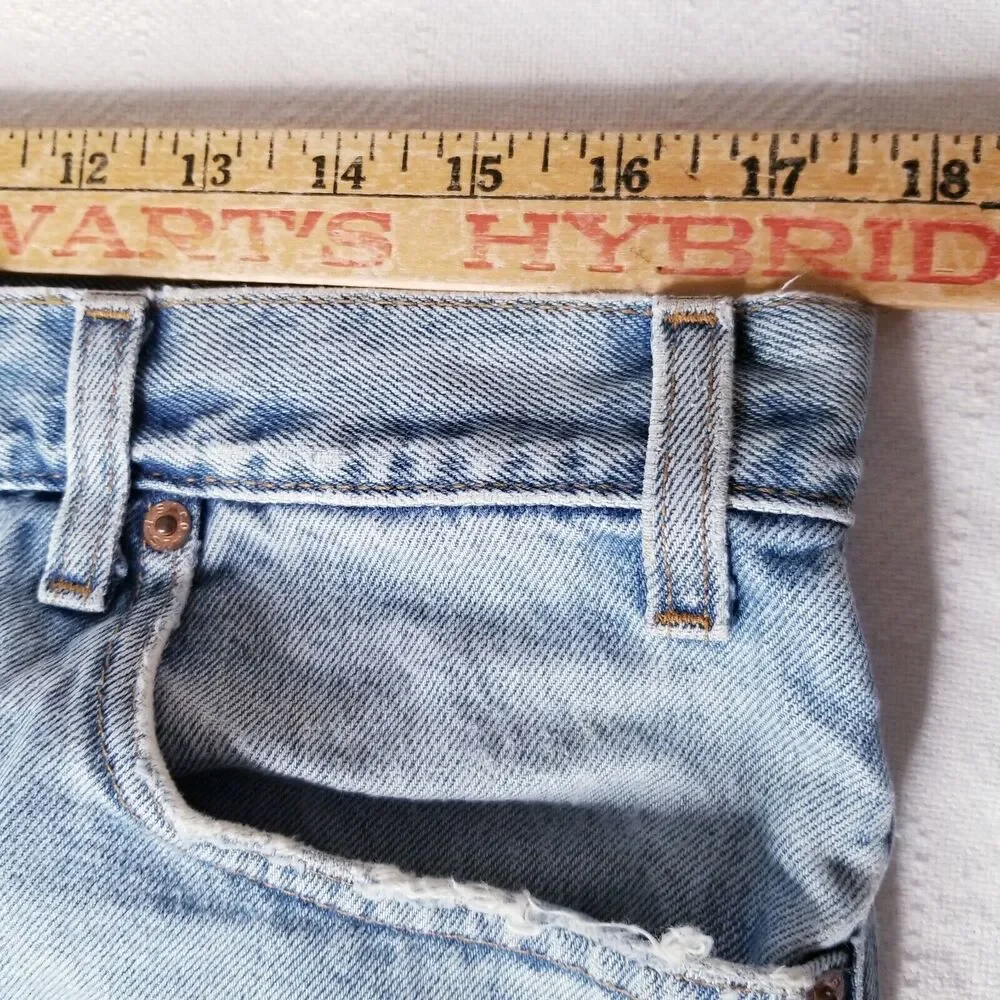 Vtg Levi's 550 Relaxed Fit Denim Jeans 36 X 31 Faded Light Wash Men's Distressed